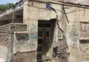 خسارت 5 میلیارد ریالی به منازل مسکونی فریدن بر اثر بارش باران