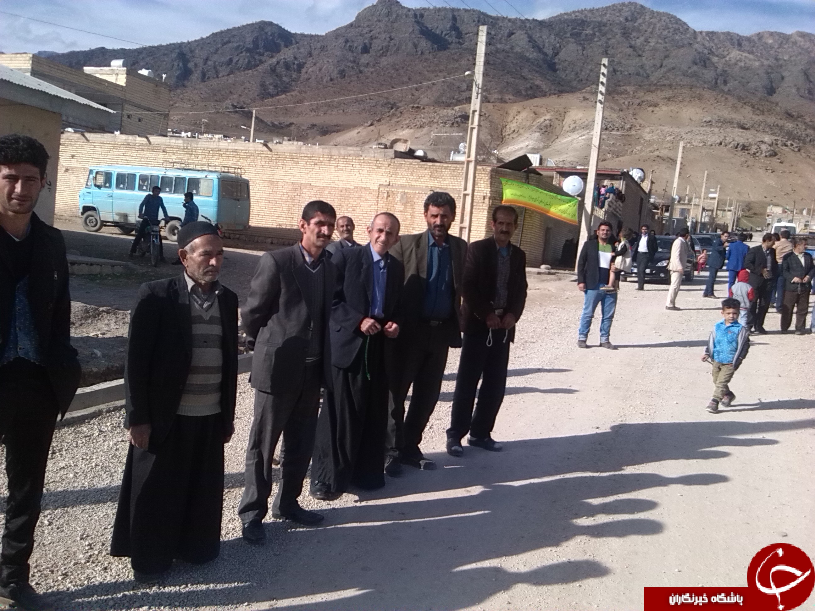 مراسم کلنگ&zwnj;زنی ساخت مدرسه در روستای &laquo;سونک&raquo; + تصاویر