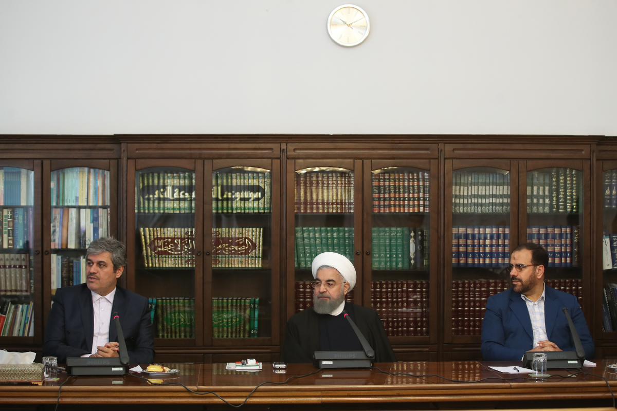 روحانی: مردم باید بدانند اموالشان توسط چه کسانی در اختیار زنجانی قرار گرفته است روحانی: مردم باید بدانند اموالشان توسط چه کسانی در اختیار زنجانی قرار گرفته است