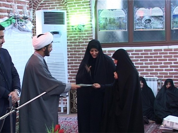 اهدای احکام خادمان افتخاری امامزادگان حذیفه و ابراهیم در تبریز