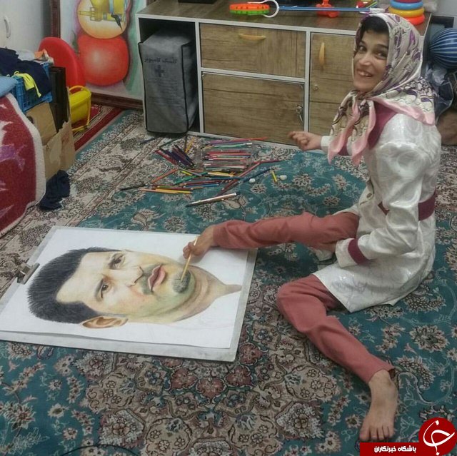 حضور نقاش معلول چهره علی دایی در تمرینات نفت + عکس