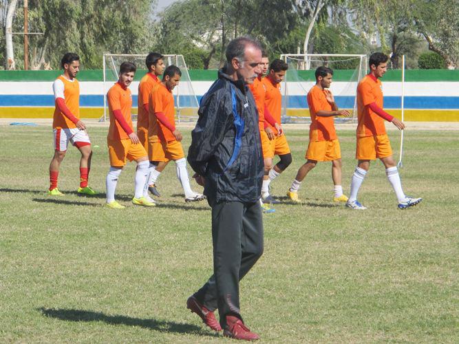 احمدزاده مجددا به شاهین برمی گردد
