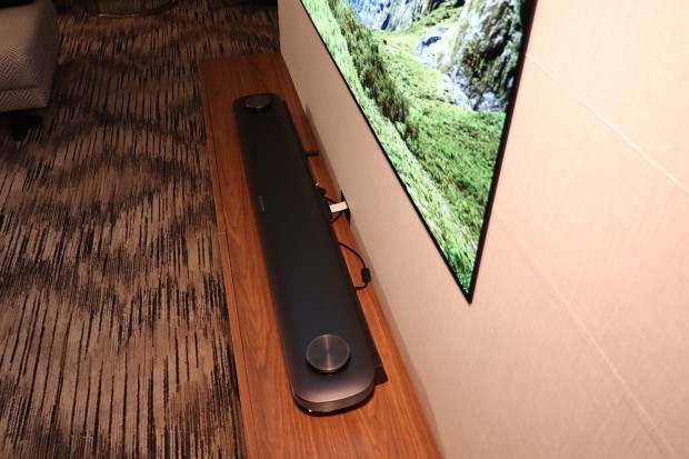 نازکترین تلویزیون OLED جهان در نمایشگاه Ces2017