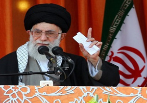 رهبر انقلاب: بر سر يكديگر كمتر فرياد بكشيد + فیلم