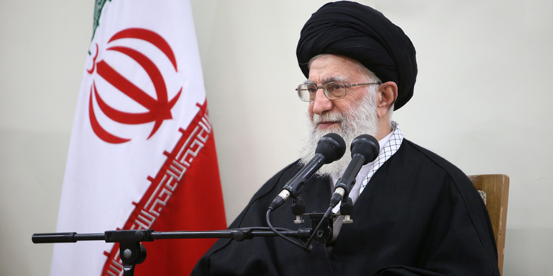 اگر جلوی فتنه&zwnj;گران در سوریه گرفته نمی&zwnj;شد باید در تهران، خراسان و اصفهان جلوی آنها را می&zwnj;گرفتیم