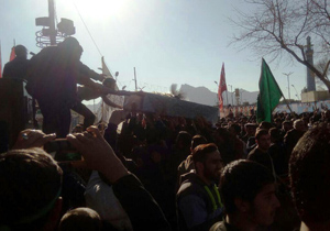 مراسم تدفین شهید مدافع حرم سید مهدی موسوی برگزار شد
