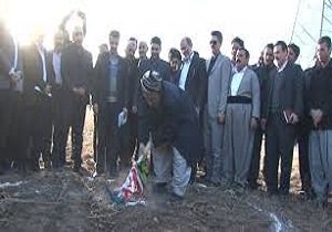 کلنگ زنی مجتمع آبرسانی هلتوشان درکامیاران