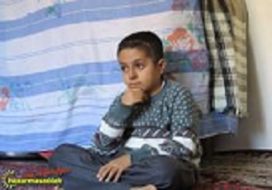 عیادت رییس اداره آموزش و پرورش نوسود از دانش آموز سرطانی
