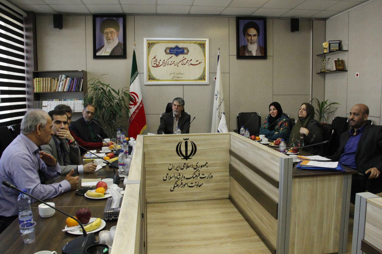 مولایی: جایزه ادبی جلال زبان فارسی از محدوده سیاسی خارج کرد