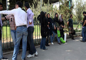 بلاتکلیفی دانشجویان ایرانی در هند