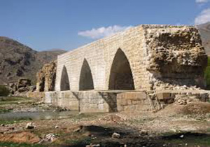 مرمت پل شکسته خرم آباد