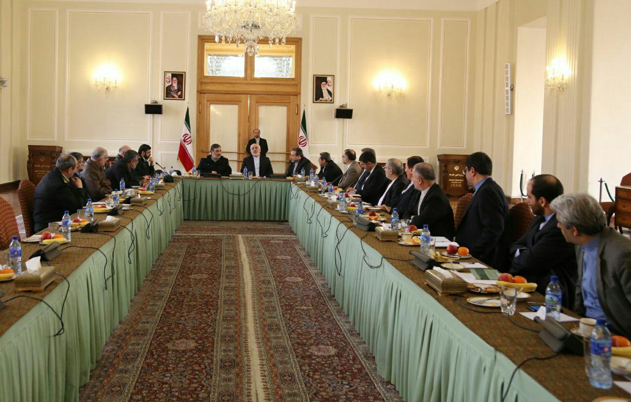 دیدار جمعی از فرماندهان نیروی انتظامی با ظریف