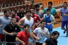 کشتی گیران قزاق در خانه کشتی