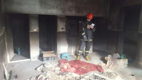 یک منزل مسکونی در مشهد طعمه حریق شد