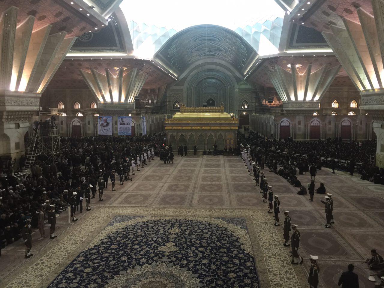 پیکر آیت الله هاشمی رفسنجانی وارد حرم امام راحل شد