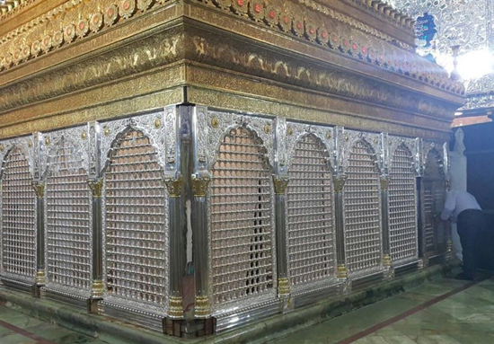 رونمایی از ضریح مطهر علوی و مفروش شدن داخل حرم امیرالمومنین(ع)+ تصاویر