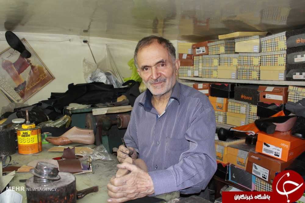 کفاشی که هوای نیازمندان را دارد