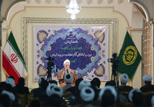 آیت الله هاشمی عمری در کنار امام و بزرگان نظام مجاهده کرد