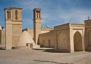 آبگیری 44 آب انبار در نایین