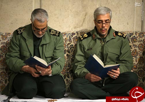 عکس/ حاج قاسم با لباس پاسداری