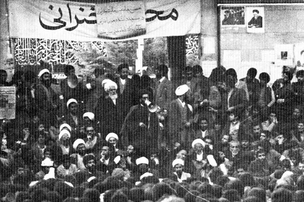 زندگی&zwnj;نامه مقام معظم رهبری به روایت تصویر