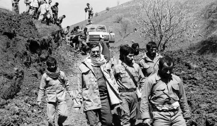 زندگی&zwnj;نامه مقام معظم رهبری به روایت تصویر