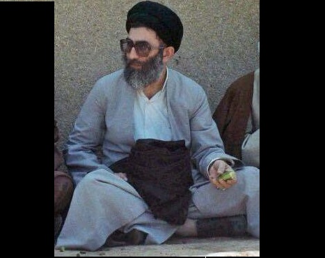 زندگی&zwnj;نامه مقام معظم رهبری به روایت تصویر
