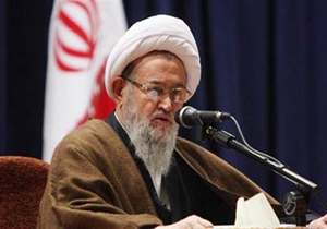 آیت الله هاشمی از شخصیت های تاثیر گذار عرصه سیاسی بود