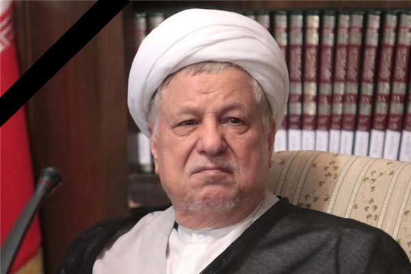 حضور خانواده آیت‌الله هاشمی رفسنجانی در مراسم ارتحال کرمان