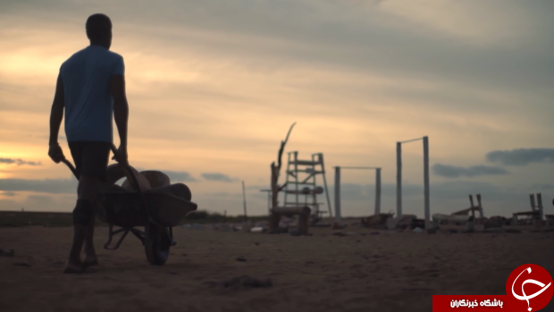 مردم این شهر ساحلی با زباله ها چه کردند؟