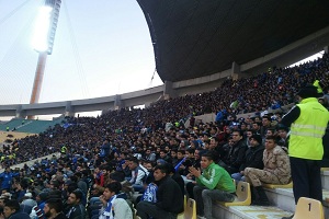 درگیری شدید بین لیدرهای استقلال و هواداران نفت تهران