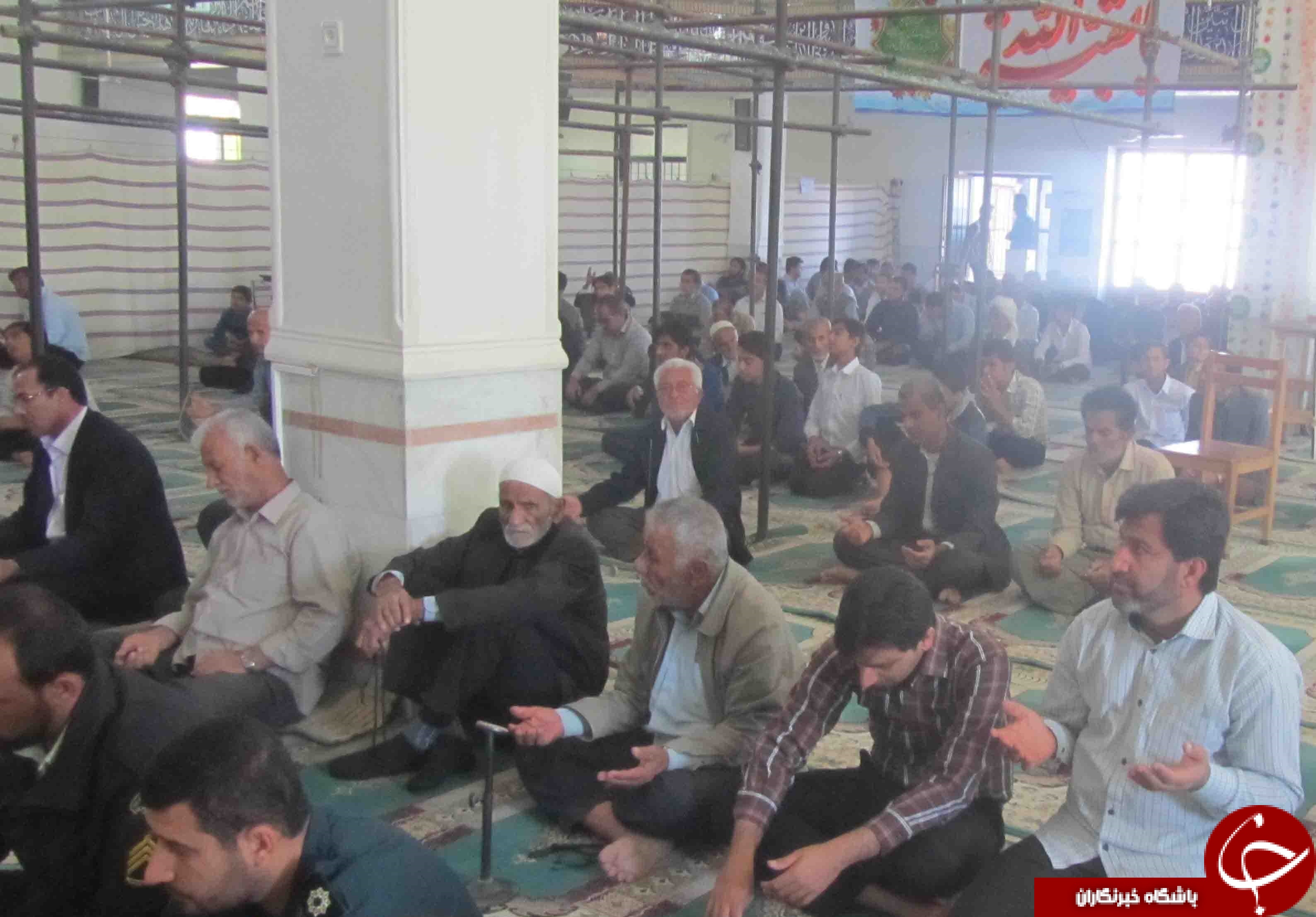 حفظ وحدت و انسجام در انقلاب اسلامی لازم است