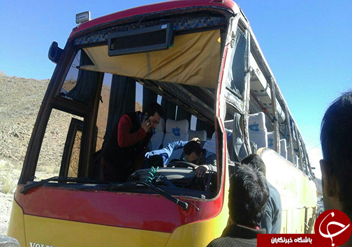 22 کشته و مصدوم در برخورد اتوبوس با کوه