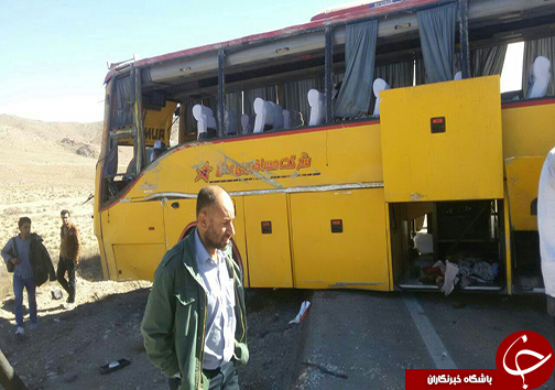 22 کشته و مصدوم در برخورد اتوبوس با کوه