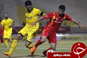 پیوستن هافبک فولاد به استقلال منتفی شد