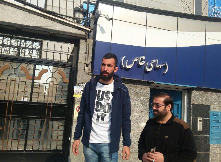 چشمی: برای ثبت قرارداد به هیئت فوتبال می روم