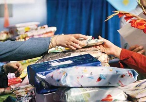 دانشجویان دانشگاه تهران برای نیازمندان لباس جمع‌ می کنند