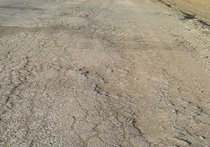 خرابی آسفالت در جاده انگوت+ فیلم