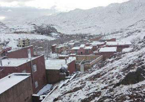 سفید پوش شدن روستای تاریخی ابیانه نطنز