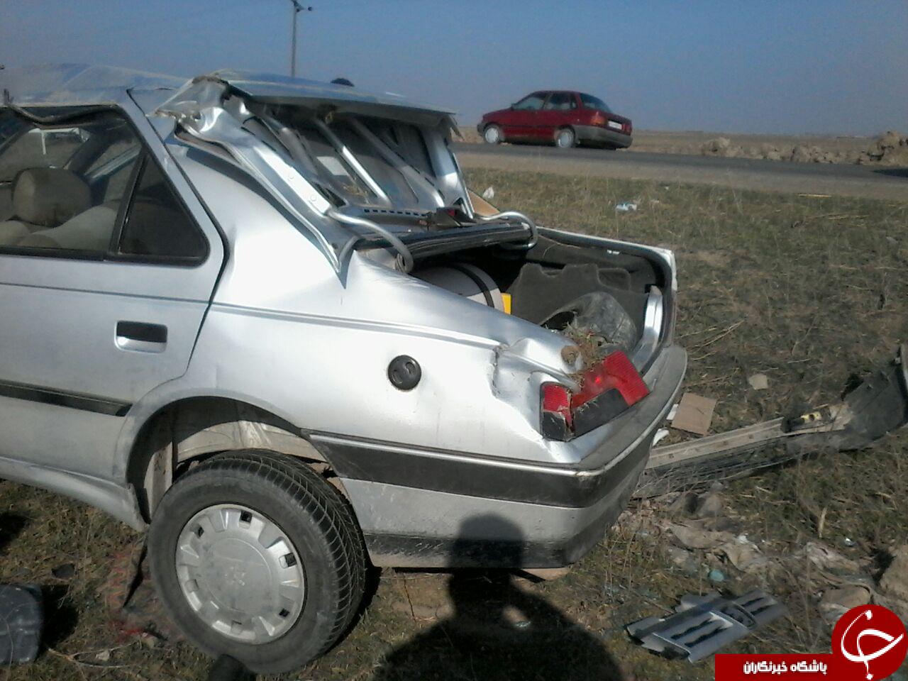 نقص فنی علت واژگونی پژو 405 در فیروزآباد + تصاویر