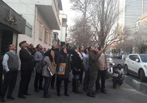 لحظه تیراندازی سامانه پدافندی قرارگاه پدافند هوایی ارتش/سوختن هولناک چند خودرو /آتش گرفتن تاکسی در بزرگراه یاسینی + فیلم و تصاویر
