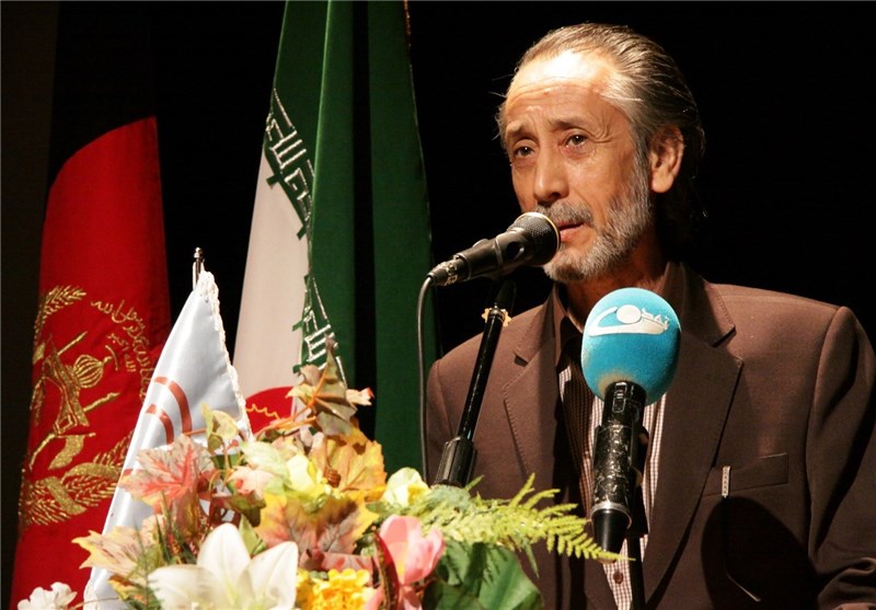 بزرگان زبان و ادب فارسی نباید محدود به جغرافیای خاص شوند