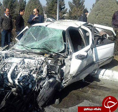 واژگونی تریلی نوشابه در بلوار امام علی مشهد+تصاویر