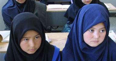 چهار هزار و 306 دانش آموز افغان در ساوه تحصیل می کنند