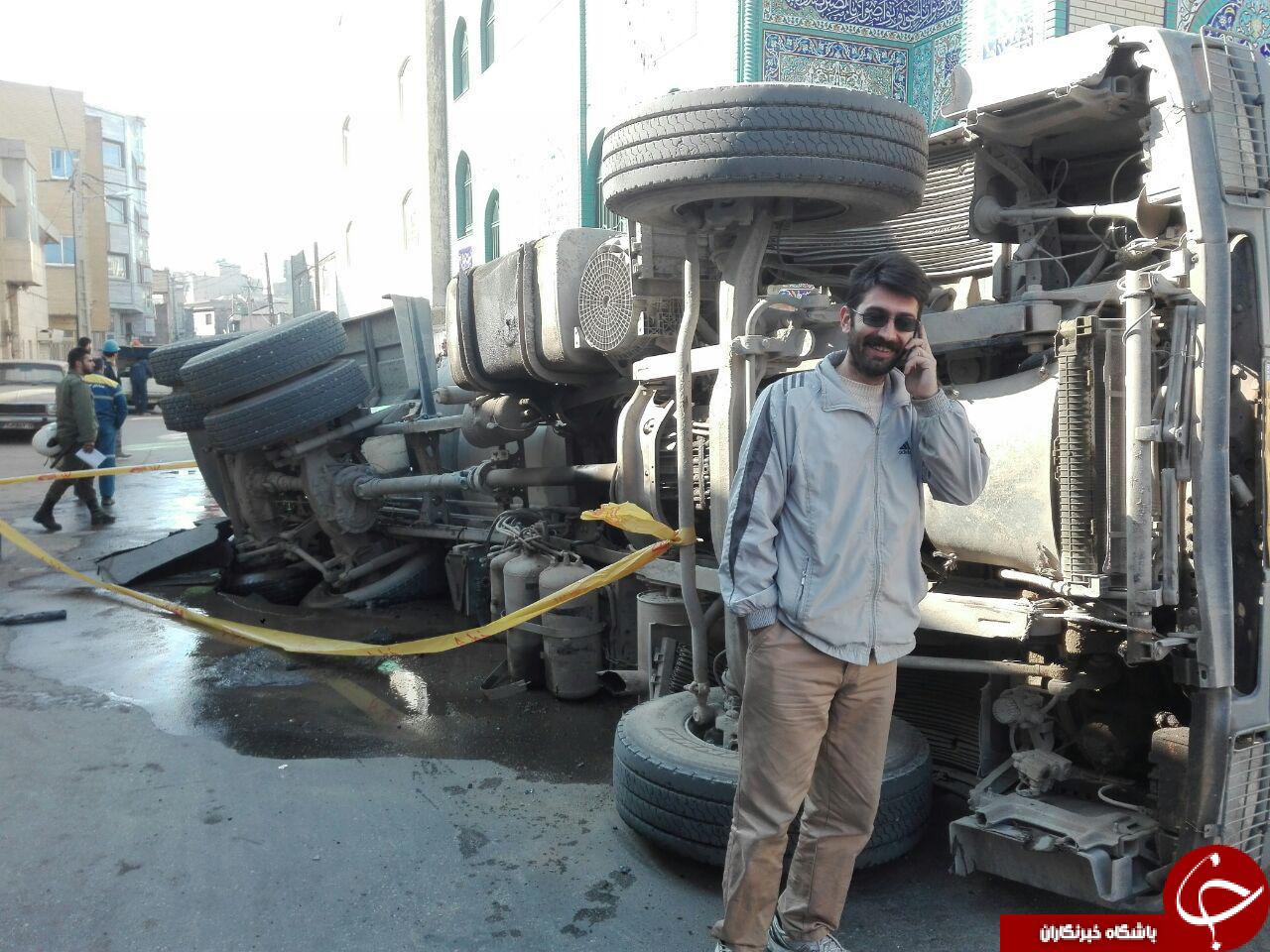 واژگونی میکسر بتون در مشهد مقدس + تصاویر