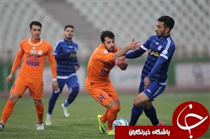 هافبک استقلال به فولاد پیوست