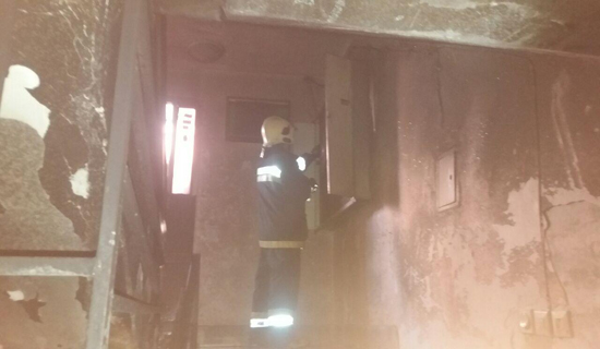 پارکینگ مجتمع مسکونی در شهرک خاوران طعمه حریق شد/ نجات 22 نفر از میان دود و حرارت
