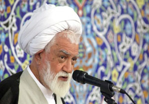 نهم دی روز میثاق با ولایت و اوج بصیرت مردم ایران است