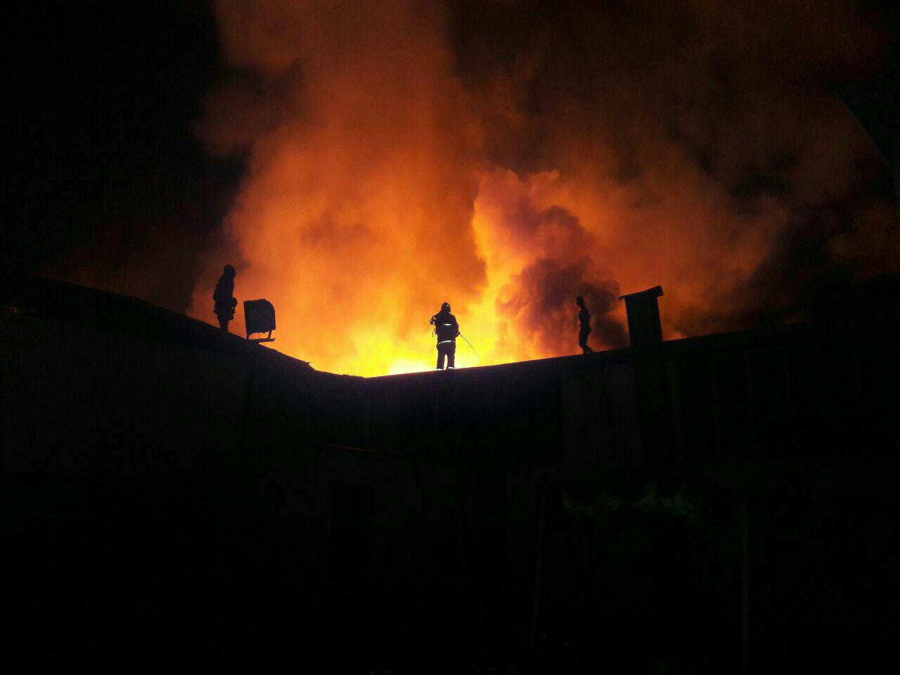 کارخانه ریسندگی در آتش سوخت