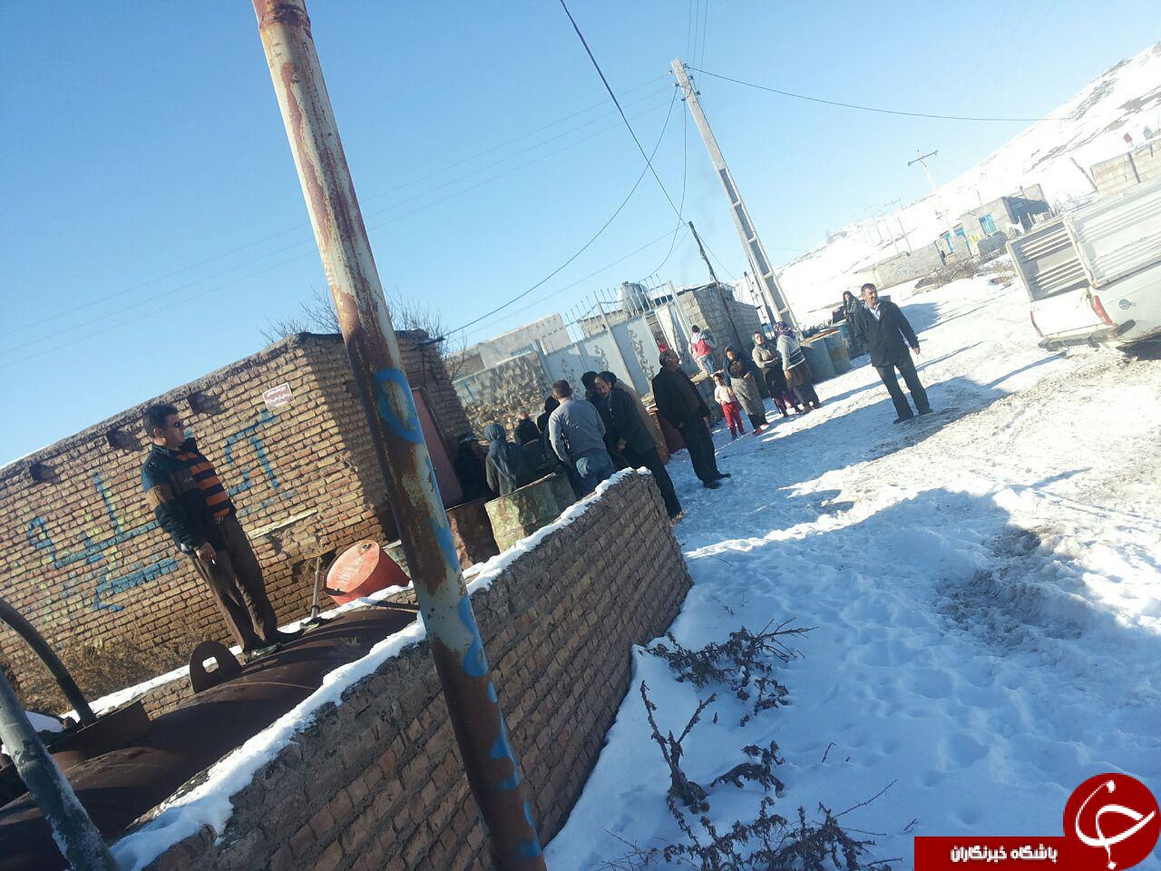 صف&zwnj;های طولانی نفت روستای مازافا + فیلم و تصاویر